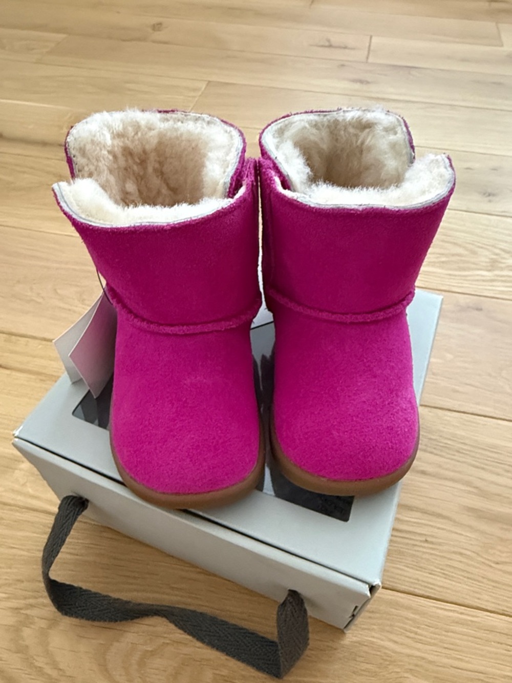 UGG Kid’s Keelan Boot - NEW